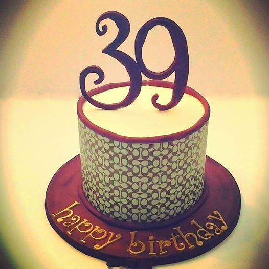 Resultado de imagem para 39th birthday cake